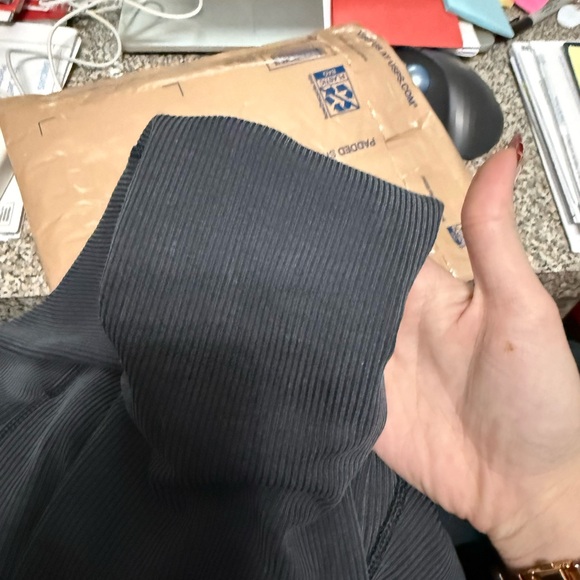 Lululemon Gray Hi-rise Cropped Ribbed SoftStreme - Picture 3 of 4